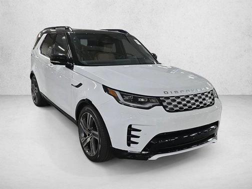 Fuji White 2026 Land Rover Discovery Gemini Edition