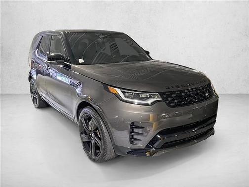 2024 Land Rover Discovery P300 Dynamic SE