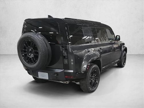 2026 Land Rover Defender P400 X-Dynamic SE