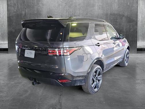 2025 Land Rover Discovery P360 Dynamic SE