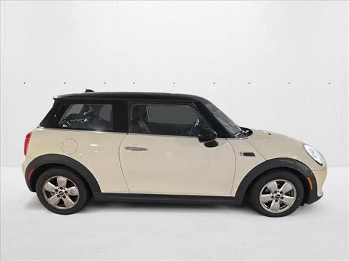 2017 MINI Hardtop Cooper