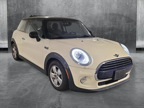 2017 MINI Hardtop Cooper