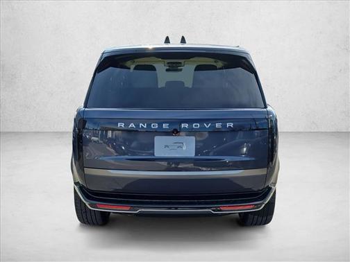 2025 Land Rover Range Rover P530 SE 7 Seat