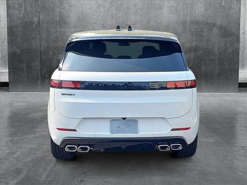2025 Land Rover Range Rover Sport SE