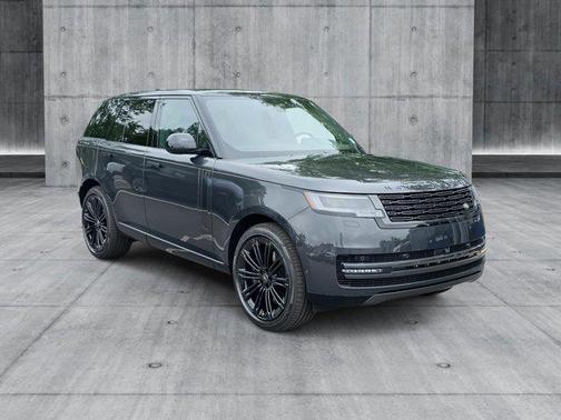 2025 Land Rover Range Rover P530 SE