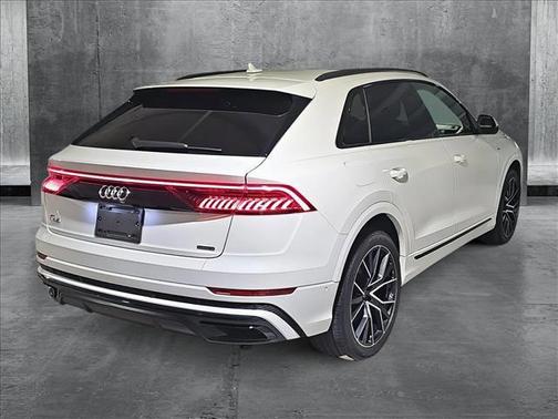 2020 Audi Q8 55 Premium Plus
