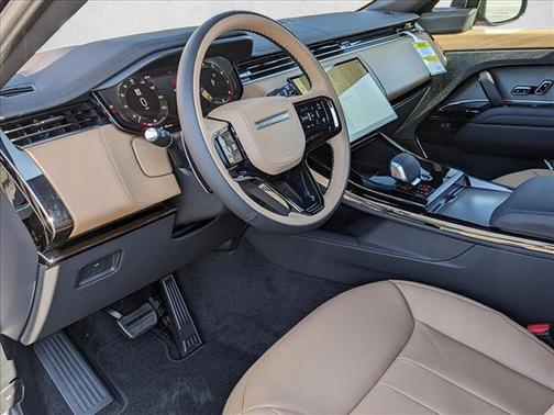 2025 Land Rover Range Rover Sport SE