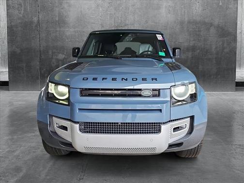 2025 Land Rover Defender 110 P400 S