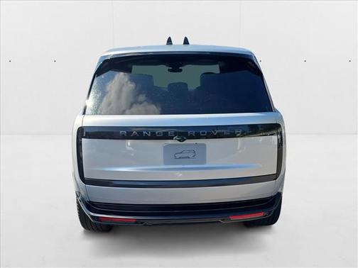 2025 Land Rover Range Rover P400 SE 7 Seat