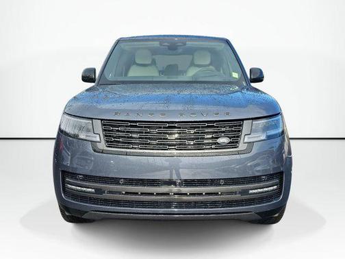 2026 Land Rover Range Rover P400 SE