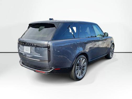 2026 Land Rover Range Rover P400 SE