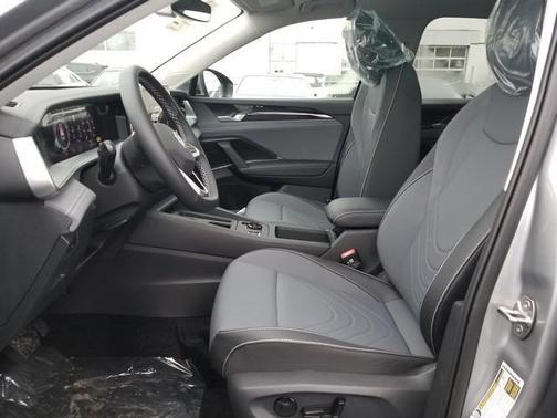 Pyrite Silver Metallic 2026 Volkswagen Tiguan 2.0T SE