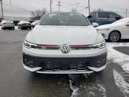 Opal White Pearl 2026 Volkswagen Golf GTI 2.0T SE