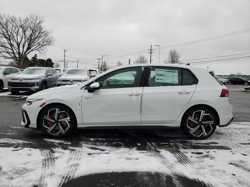 Opal White Pearl 2026 Volkswagen Golf GTI 2.0T SE