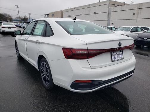 Pure White 2026 Volkswagen Jetta 1.5T Sport