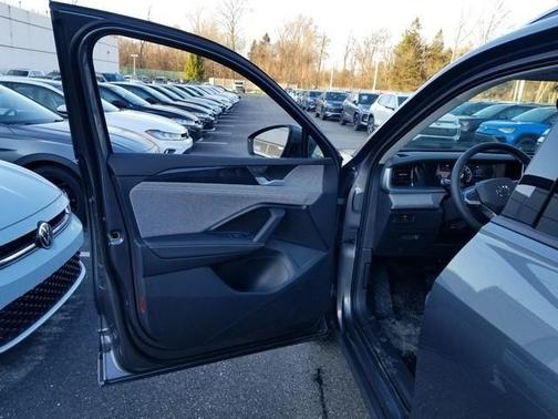 Platinum Gray Metallic 2026 Volkswagen Tiguan 2.0T S