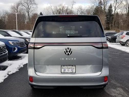 Metro Silver 2025 Volkswagen ID. Buzz Pro S