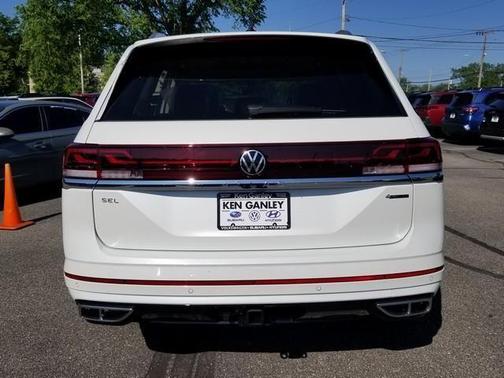 Opal White 2026 Volkswagen Atlas 2.0T SEL Premium R-Line