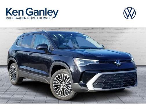 Deep Black Pearl 2026 Volkswagen Taos 1.5T SE