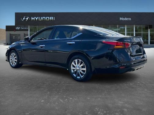 2022 Nissan Altima 2.5 S