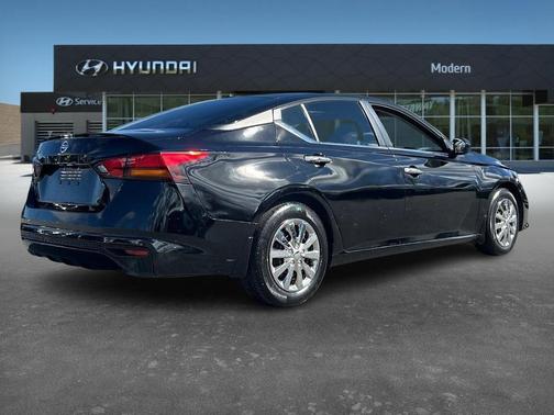 2022 Nissan Altima 2.5 S