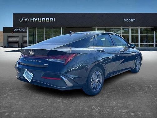 2026 Hyundai ELANTRA HEV Blue