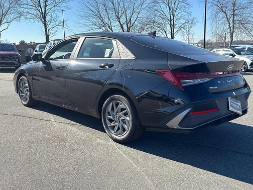 2026 Hyundai ELANTRA HEV Blue