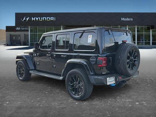 2022 Jeep Wrangler Unlimited 4xe Sahara