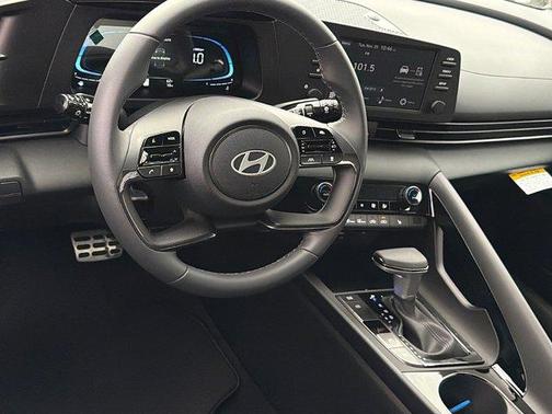 2026 Hyundai ELANTRA SEL