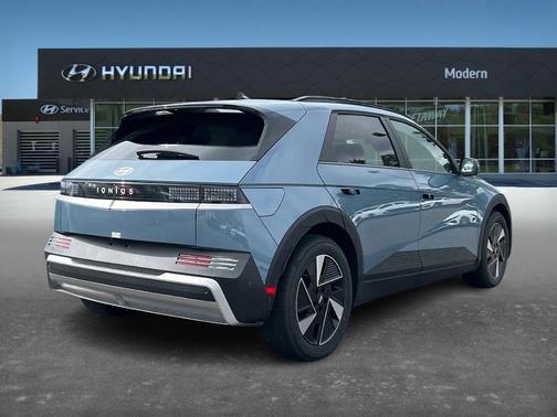 2025 Hyundai IONIQ 5 SEL