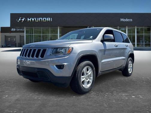 Silver 2015 Jeep Grand Cherokee Laredo
