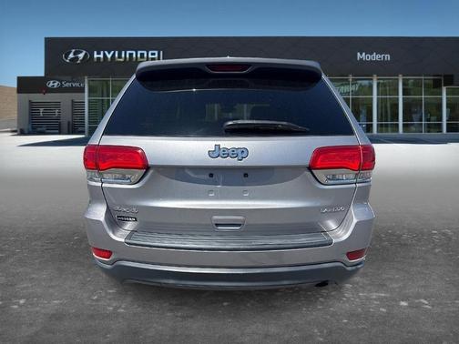 Silver 2015 Jeep Grand Cherokee Laredo