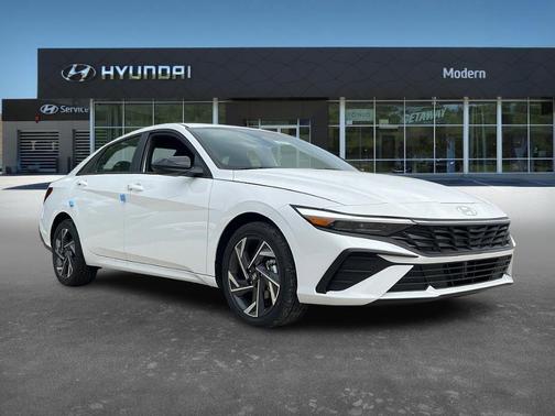 2025 Hyundai ELANTRA HEV SEL Sport