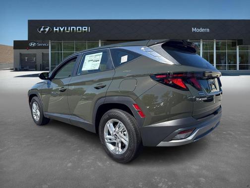 2025 Hyundai TUCSON SE