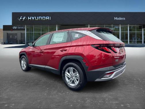 2026 Hyundai TUCSON SE