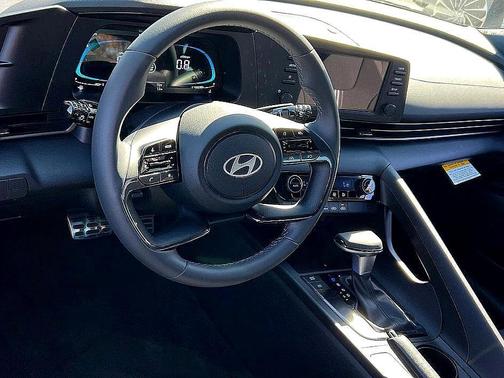 2026 Hyundai ELANTRA SEL