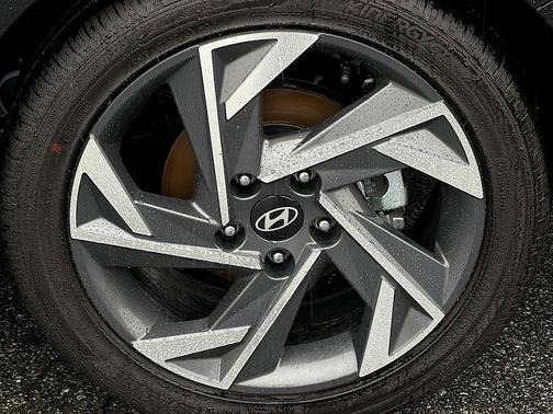 2026 Hyundai ELANTRA HEV Limited