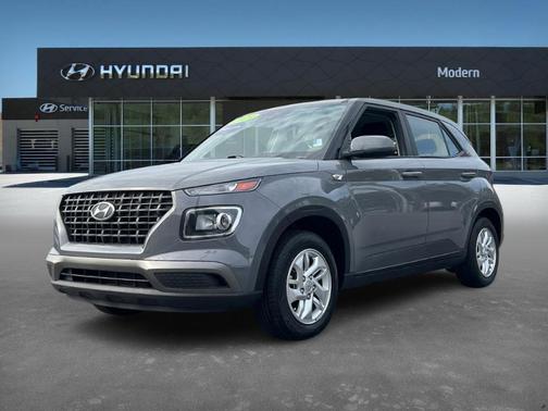 2023 Hyundai VENUE SE