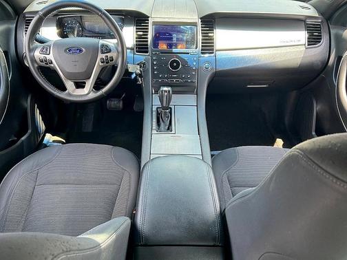 2016 Ford Taurus SEL