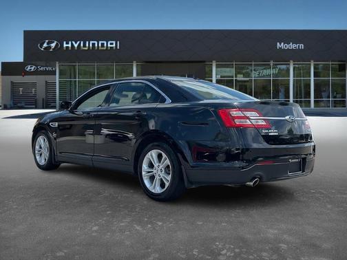 2016 Ford Taurus SEL