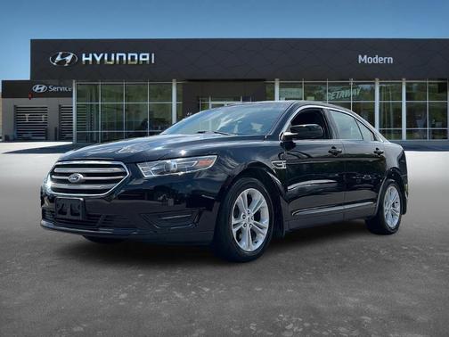 2016 Ford Taurus SEL