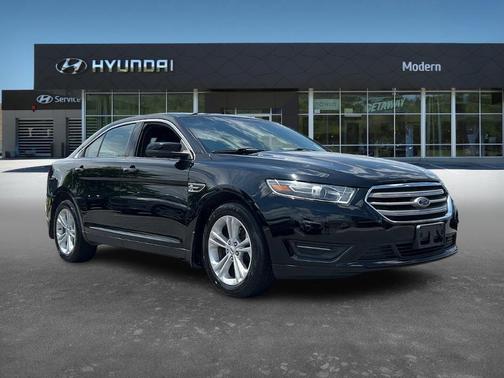 2016 Ford Taurus SEL