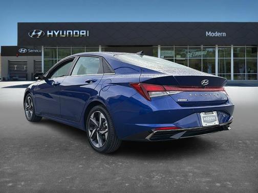 2023 Hyundai ELANTRA Limited