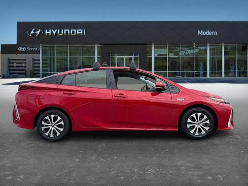 2020 Toyota Prius Prime XLE
