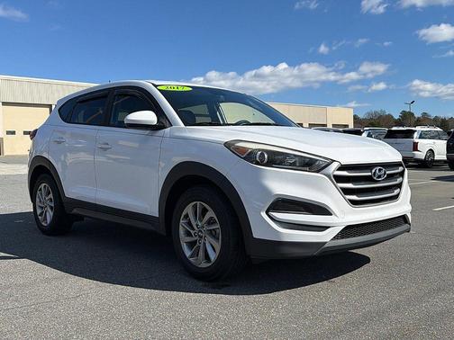2017 Hyundai TUCSON SE