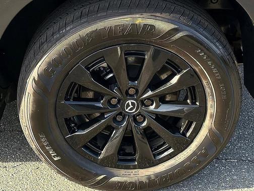 2025 Mazda CX-50 Premium Package