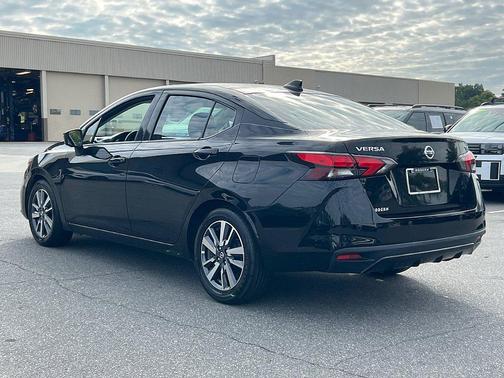 2020 Nissan Versa 1.6 SV