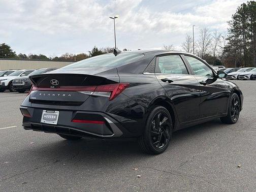 2026 Hyundai ELANTRA SEL