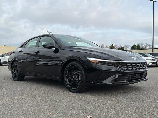 2026 Hyundai ELANTRA SEL