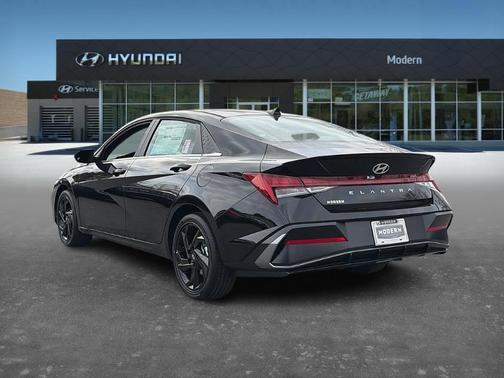 2026 Hyundai ELANTRA SEL